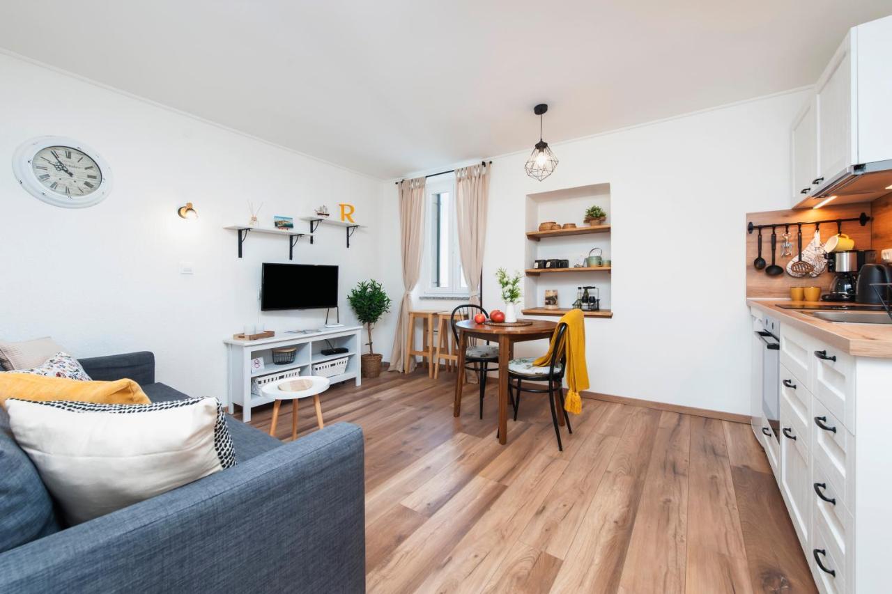 Perla Adriatica Apartment Ровин Екстериор снимка